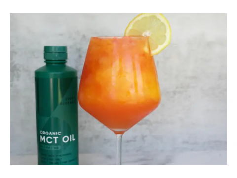 Освежающий коктейль Summer Sunset Spritz